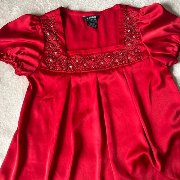 🌸✨ George Stretch Small Top - Picture 2 of 6